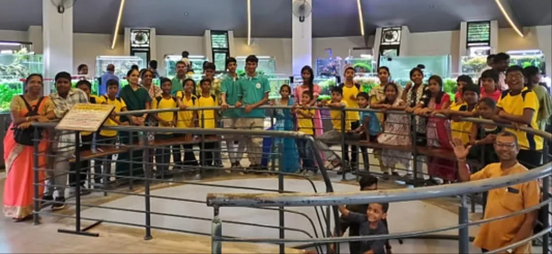 Students exploring the Visvesvaraya Industrial and Technological Museum